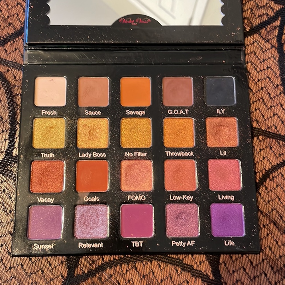 Violet Voss pro palette